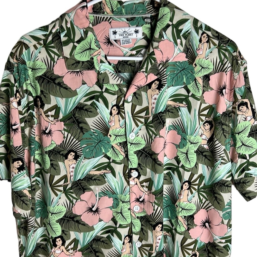 Free Planet Oyster Hawaiian Tropical Button Up Shirt Mens Size M